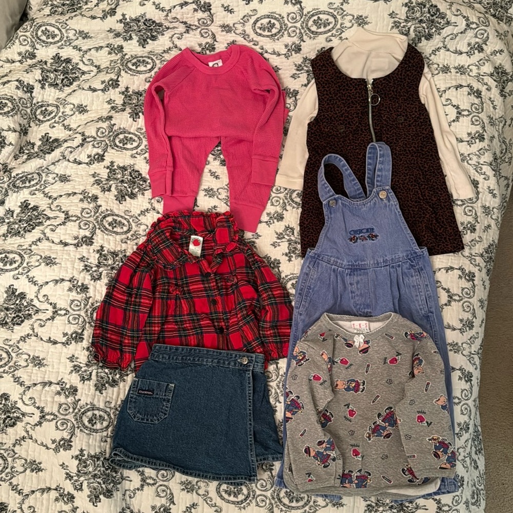 Lot of 2T Toddler Clothes